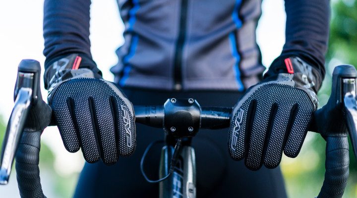 Sfida il freddo con i guanti invernali Five 2022! - RadioCorsaWeb - Il  ciclismo amatoriale a portata di ClicK