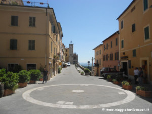 Ingresso centro storico Chianciano-Terme-e1395665848767