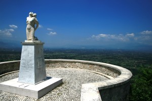Monumento_mamma_ciociara_castro_dei_volsci_lazio